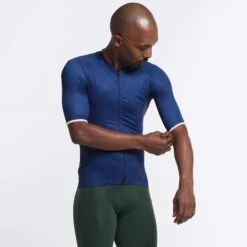 Navy Luna Floral SE Men's Jersey 7 Navy Luna Floral SE Men's Jersey -Cycling Clothing Store 0034 mens luna floral se jersey navy front 2000x a30b168e e736 4635 adca e41a52912c0a