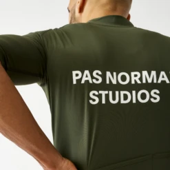 Olive Essential Men's Jersey 8 Olive Essential Men's Jersey -Cycling Clothing Store 20210305 PNS SS21 5195