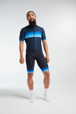 Navy Blue Stripe Essentials TOUR Men's Jersey 8 Navy Blue Stripe Essentials TOUR Men's Jersey -Cycling Clothing Store H 20.12.10 BSC LTD CALI M JERSEY BLUE NAVY 0002 min