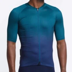 Deep Sea Halftone Ultralight Men's Jersey -Cycling Clothing Store mens halftone jersey deepsea front 2000x 8e5b3933 756a 4c37 b2df 4a01e4e49423