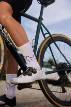 #11_05 Mountain - White / Neon -Cycling Clothing Store ps210703 R5 0952 web